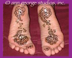 henna tattoo soles of feet